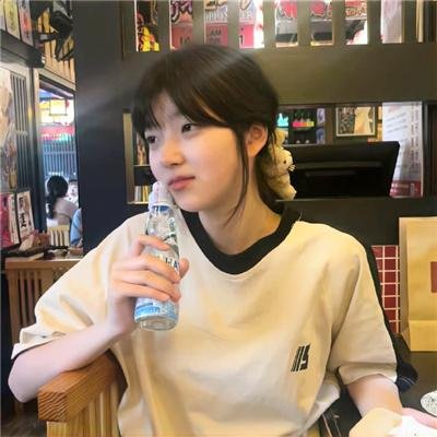 重生校花追不停！我靠系统逆袭